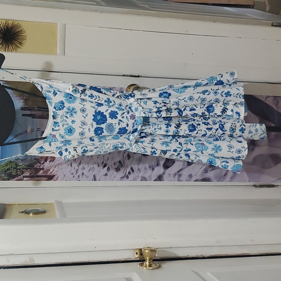 Aqua Women Floral Print Belted Dress - Picture 2 of 5